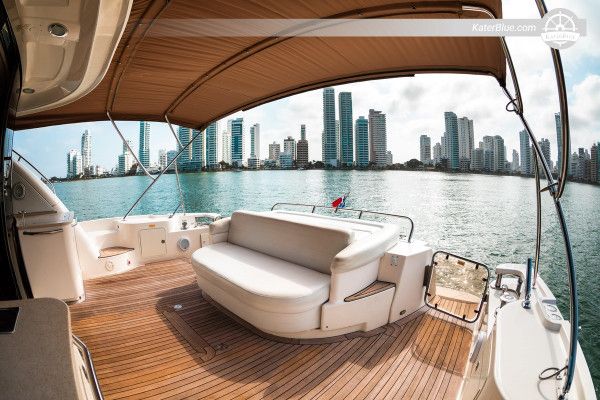 Cruise van Cartagena naar de Rosario-eilanden aan boord van de Sea Ray 62