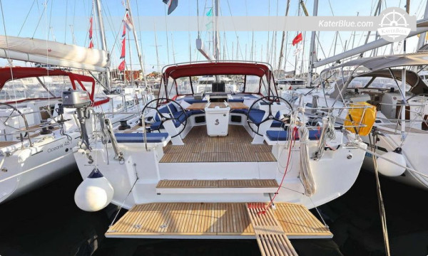 2019 Beneteau Oceanis 51.1 – 5 kabina + kabina za posadu, generator, solarni paneli, smješten u Hrvatskoj