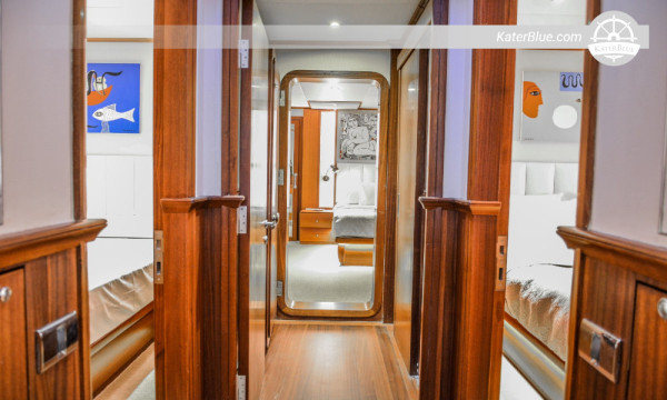 Goélette de luxe en acier de 33 m, construite en 2007 / rénovée en 2019 – 5 cabines, certifiée CE, pavillon turc – Location ou usage privé