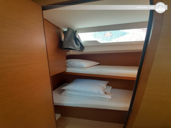 Trasa Coastal Serenity: 7denní plavba bez posádky z Gouvie do Benitses, Petriti, Mourtos, Parga, Paxos a zpět