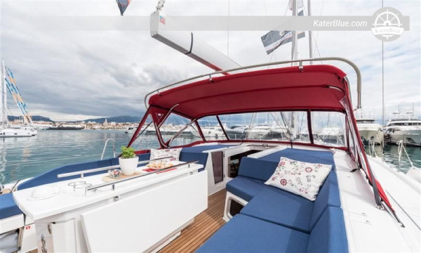 2019 Beneteau Oceanis 51.1 – 5 kabina + kabina za posadu, generator, solarni paneli, smješten u Hrvatskoj