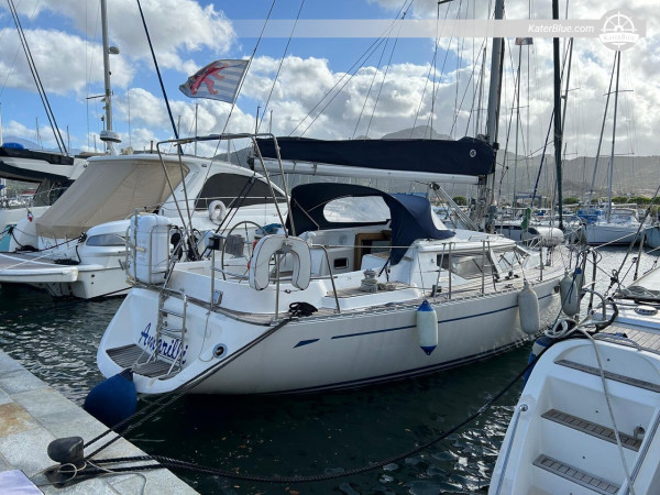 Voilier Oyster 42 à vendre – Construction 1999 – 12,98 m, 2 cabines, TVA payée, Sardaigne, Italie