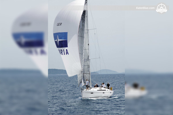 Veckovis bareboat-seglingscharter från Volos till Kyra Panagia via Trikeri, Skiathos, Skopelos och Alonnisos ombord på Bavaria Cruiser 41