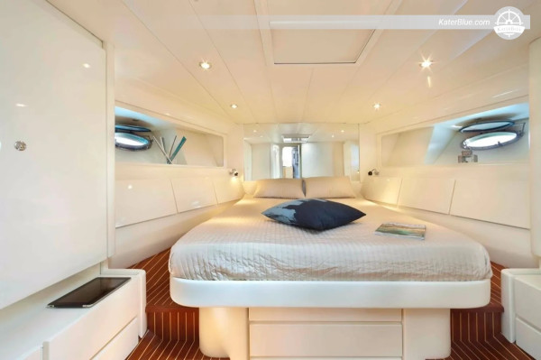 Costa Smeralda & Mortorio Island Escape – Luxus-Tagescharter an Bord der Itama 50 ab Porto Cervo
