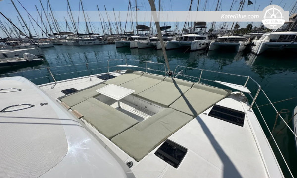 Bali Catsmart 2024 for Sale – 12m Catamaran, 6 Cabins, Alimos Greece