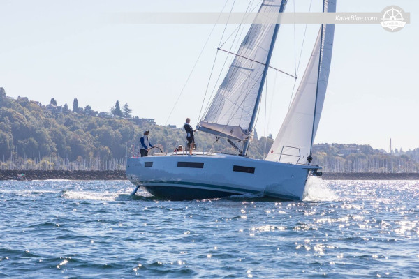 Jeanneau Sun Odyssey 440 (2019) – 13-metrowy jacht żaglowy z 4 kabinami na sprzedaż we Włoszech