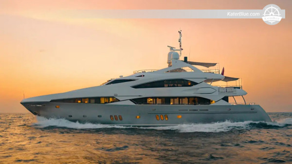 4hodinový luxusní denní pronájem na palubě lodi Sunseeker 131FT z dubajského přístavu – Atlantis, Ain Dubai a Burj Al Arab