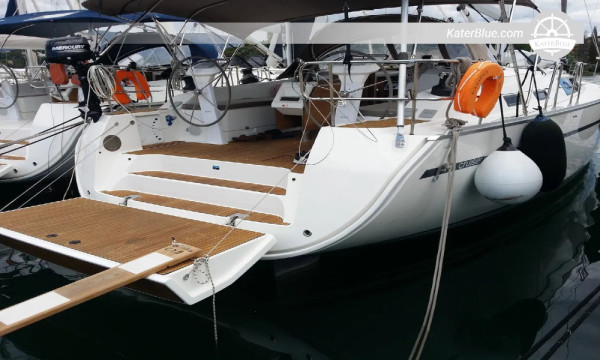 Bavaria Cruiser 51 (2015) for Sale – 14.98m, 5 Cabins, Gouvia Greece