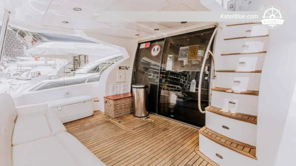 1-times yachtcharter med skipper fra Dubai Havn – Ain Dubai & JBR