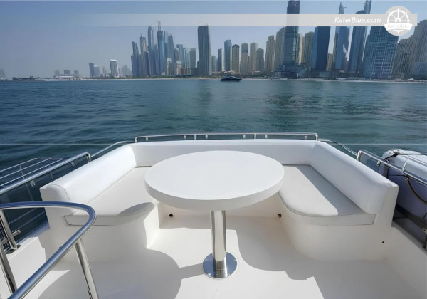Location de yacht privé avec skipper pour 8 heures à Dubaï – Bluewaters Island, JBR, Atlantis et Palm Crescent avec arrêts baignade