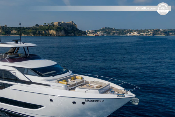 Aluguel de iate Ferretti 860 por 7 noites – Itinerário pela Costa Amalfitana com Sorrento, Positano, Capri e muito mais