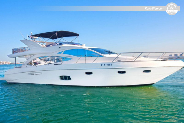 3-timers yachttur med skipper til Atlantis og Burj Al Arab fra Dubai Havn
