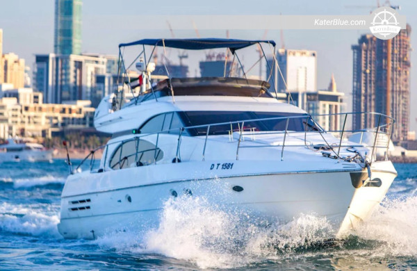 1-times yachtcharter med skipper fra Dubai Havn til Ain Dubai og JBR