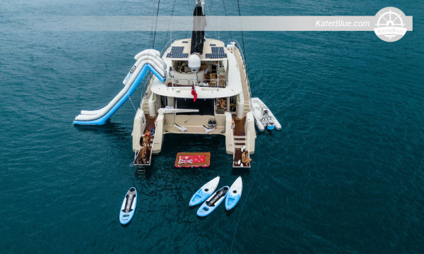 2006 Suncoast 65 Catamaran – 20m, 4 Cabins, Sydney