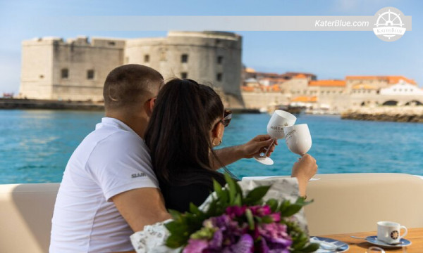 Excursion privée d'une demi-journée en yacht aux îles Élaphites au départ de Dubrovnik – Grotte Bleue et escapade à Lopud
