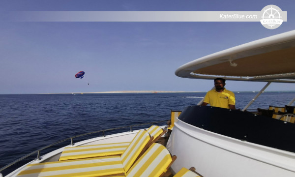 Escursione di 7 ore di snorkeling a bordo di uno yacht ELITE con partenza da Sharm El Sheikh, visitando Jackfish Alley, Ras Za'atar e White Island.