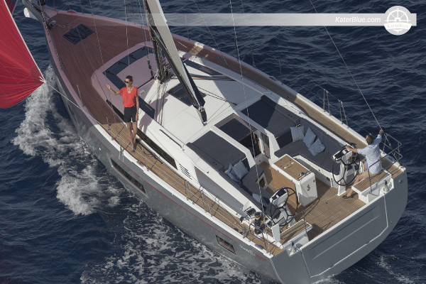 Charte de navigation privée avec skipper de 14 jours – Capo d'Orlando jusqu'à la côte de Taormina (Vulcano, Alicudi, Filicudi, Salina, Stromboli, Panarea, Lipari, Giardini Naxos, Milazzo)