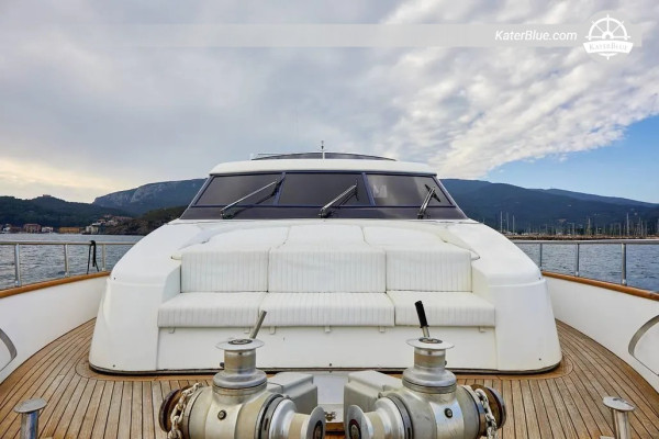 Sanlorenzo SL82 (1999) – 24m motorová jachta, 4 kajuty – Cala Galera, Grosseto – DPH zaplacena