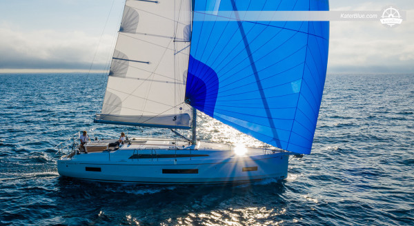 14-tägige Bareboat-Kreuzfahrt von Capo d’Orlando zur Küste von Taormina – Oceanis 40.1 über die Äolischen Inseln, Giardini Naxos und zurück über Milazzo mit flexibler Unterstützung