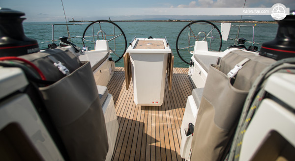 Private Beneteau Oceanis 40.1 mit Skipper – 8-tägiger Ausflug von Palermo zu den Äolischen Inseln (Cefalù, Vulcano, Lipari, Panarea, Salina, Filicudi)