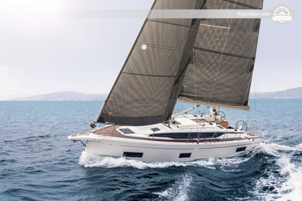 Location de yacht avec skipper de 7 jours de Mykonos à Paros, Sifnos, Serifos et Syros – Bavière C38