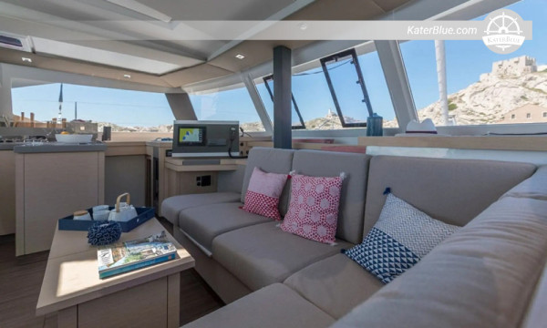 Croisière privée avec skipper dans les Cyclades au départ de Mykonos – 7 jours via Naxos, Santorin, Ios et Paros