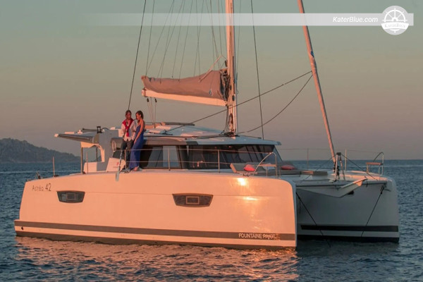 Itinerario de navegación de 7 días por las Cícladas desde Mykonos a través de Paros, Sifnos, Serifos y Syros a bordo del Astrea 42 Maestro