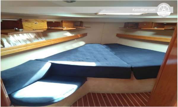 Bavaria 39 Cruiser (2007) 販売中 – 11.93m ファミリークルーザー、3キャビン、ローマ