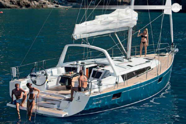 Deluxe vessel weekly charters Amalfi coast-Italy