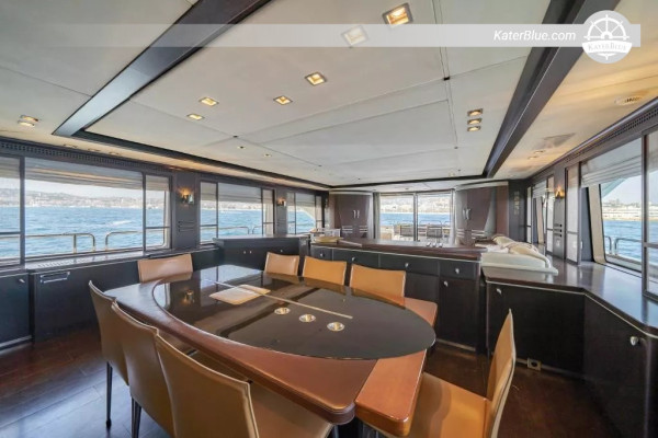 Escapada da Ilha de Jeddah - Aluguel semanal de lancha Benetti Tradition 30m, Shura, Abu Latt, Umm al-Sheikh, Bayada, Khurais e Al Birkah, 7 dias saindo da Marina de Jeddah, mergulho com snorkel, bancos de areia, brinquedos aquáticos