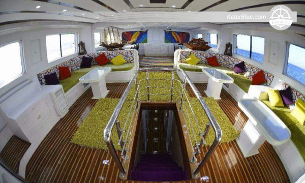 Escursione giornaliera Northern Gems – Barriera corallina di Dahab, Thistlegorm e Sha’ab Claudio da Hurghada Marina a bordo di Dive Pro (giornata intera, con equipaggio, snorkeling e immersioni)