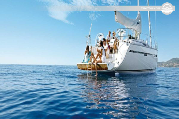 Wöchentlicher Bareboat-Charter ab Athen – Saronischer Golf-Rundreise über Ägina, Poros, Spetses, Kyparissi, Hydra, Agistri – 7 Nächte Rundreise ab Alimos
