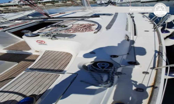 Wöchentlicher Bareboat-Charter von Athen zu den Kykladen – Jeanneau Sun Odyssey 45, Samstag–Samstag, Alimos nach Sounio, Kythnos, Serifos, Milos, Polyaigos, Sifnos, Rückfahrt über Kythnos, bis zu 10 Gäste