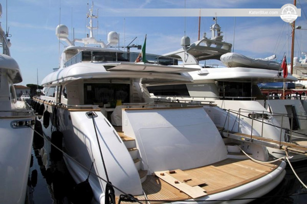 Iate a motor Maiora 35,25m 2010 à venda – Reforma em 2024 – 4 cabines de hóspedes – Toscana, Itália