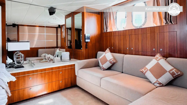 7-dages krydstogt til øerne i Abu Dhabi på en 98 fods motoryacht fra Dubai Marina