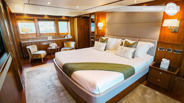7-dages Abu Dhabi-ferie på Sunseeker 131 Tri-Deck Superyacht fra Dubai Marina