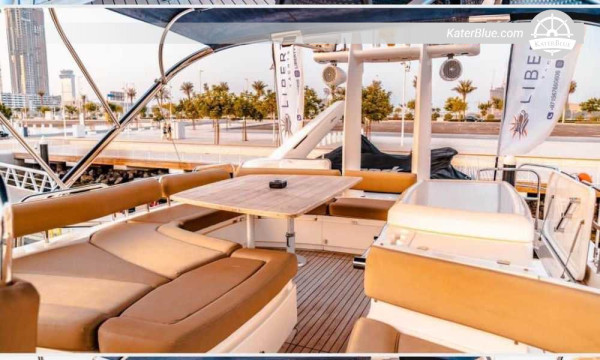Fairline Squadron 78 του 2007 προς πώληση – Ανακαίνιση 2023 – Γιοτ Flybridge 22,3 μέτρων – Ντουμπάι, ΗΑΕ
