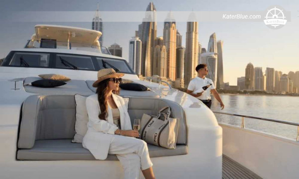 PR Marine 90 Ugentlig Yacht Charter – Dubai Skyline & Offshore Island Relaxation