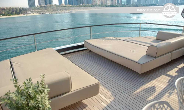 Peri Yachts 37 Ugentlig Charter – Dubai Skyline & Offshore Island Retreat