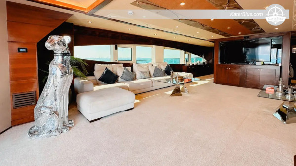 7-dages Abu Dhabi Grand Voyage på Majesty 140 fods Tri-Deck Superyacht fra Dubai Marina