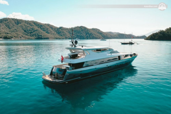 Weekly Luxury Yacht Charter - 43m Motor Yacht with 6 Cabins, Crew, Jacuzzi & Gulf of Gökova from Yalikavak Marina, Turkey