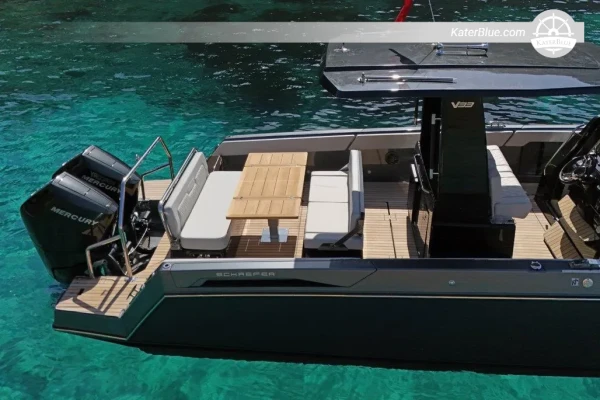 Продается моторная яхта Astondoa 82 GLX Flybridge 2000 года выпуска – 25 м, 4 каюты + экипаж, три двигателя MTU, Аликанте.