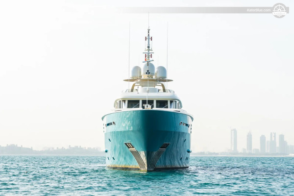 يخت فاخر من طراز ISA Yachts بطول 47.5 متر، تم تجديده عام 2007/2022، معروض للبيع في دبي