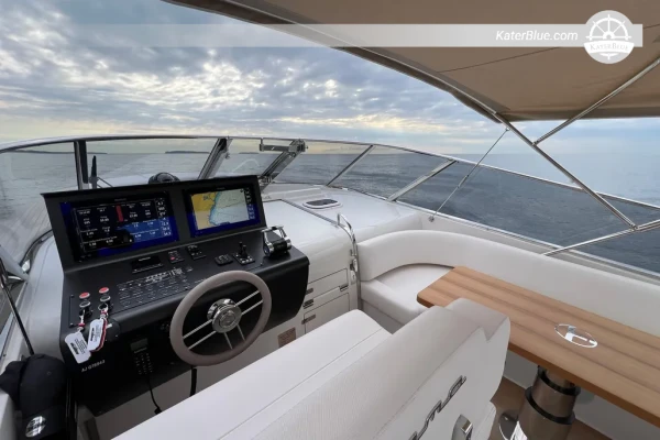 Fjord 42 Open 2017 na prodej v Mandelieu-la-Napoule, Francie – 13,59 m otevřený křižník, 2 kabiny, Volvo IPS