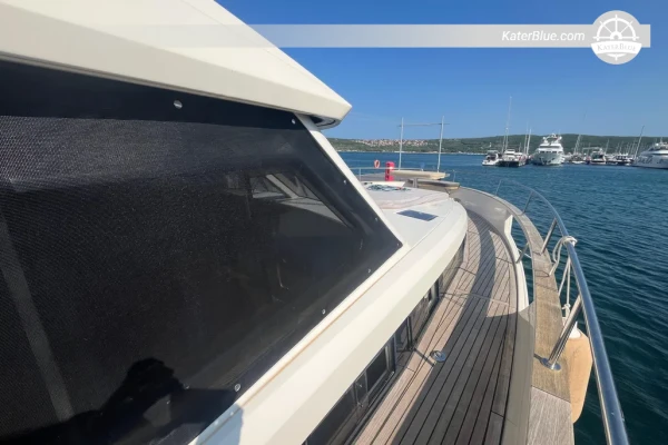 Продается Schaefer V33 Center Console 2024 года выпуска – роскошная прогулочная лодка длиной 10,33 м, с двумя двигателями Mercury Verado V10, Майорка.