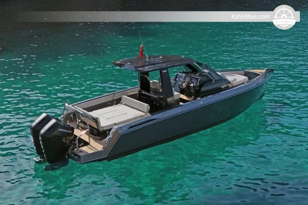 Продается моторная яхта Astondoa 82 GLX Flybridge 2000 года выпуска – 25 м, 4 каюты + экипаж, три двигателя MTU, Аликанте.