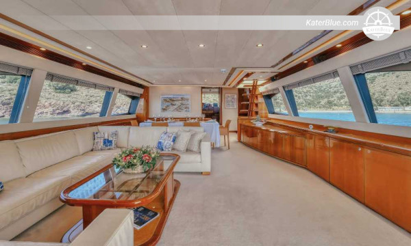 Klassisk Saronisk Escape – Ferretti 830 Fly Ugentlig Besætningscharter fra Athen