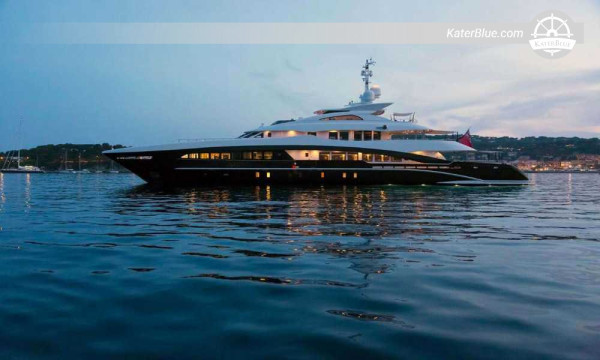 Northbound Red Sea Discovery – HEESEN 5000 Super Luxury Yacht Charter from Jeddah Marina