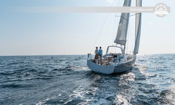 Location de voilier sans équipage à la semaine à Athènes – Beneteau Oceanis 38 (11,6 m, 2014-2015), 3 cabines, 6 personnes – Circuit des Cyclades via Kythnos, Syros, Kea et le cap Sounion