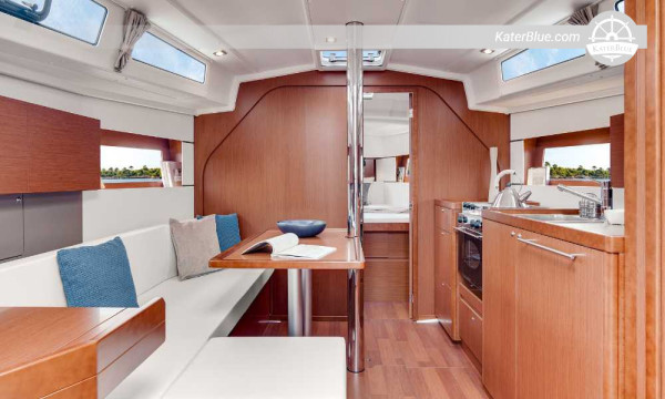 Location de voilier sans équipage à la semaine à Athènes – Beneteau Oceanis 38 (11,6 m, 2014-2015), 3 cabines, 6 personnes – Circuit des Cyclades via Kythnos, Syros, Kea et le cap Sounion